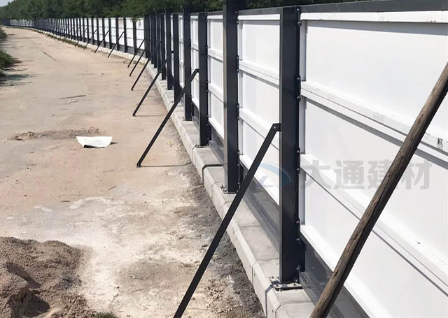廣州圍擋A類(lèi)-建筑工地圍擋-廣州-深圳市大通建材有限公司鋼圍擋生產(chǎn)定制廠(chǎng)家